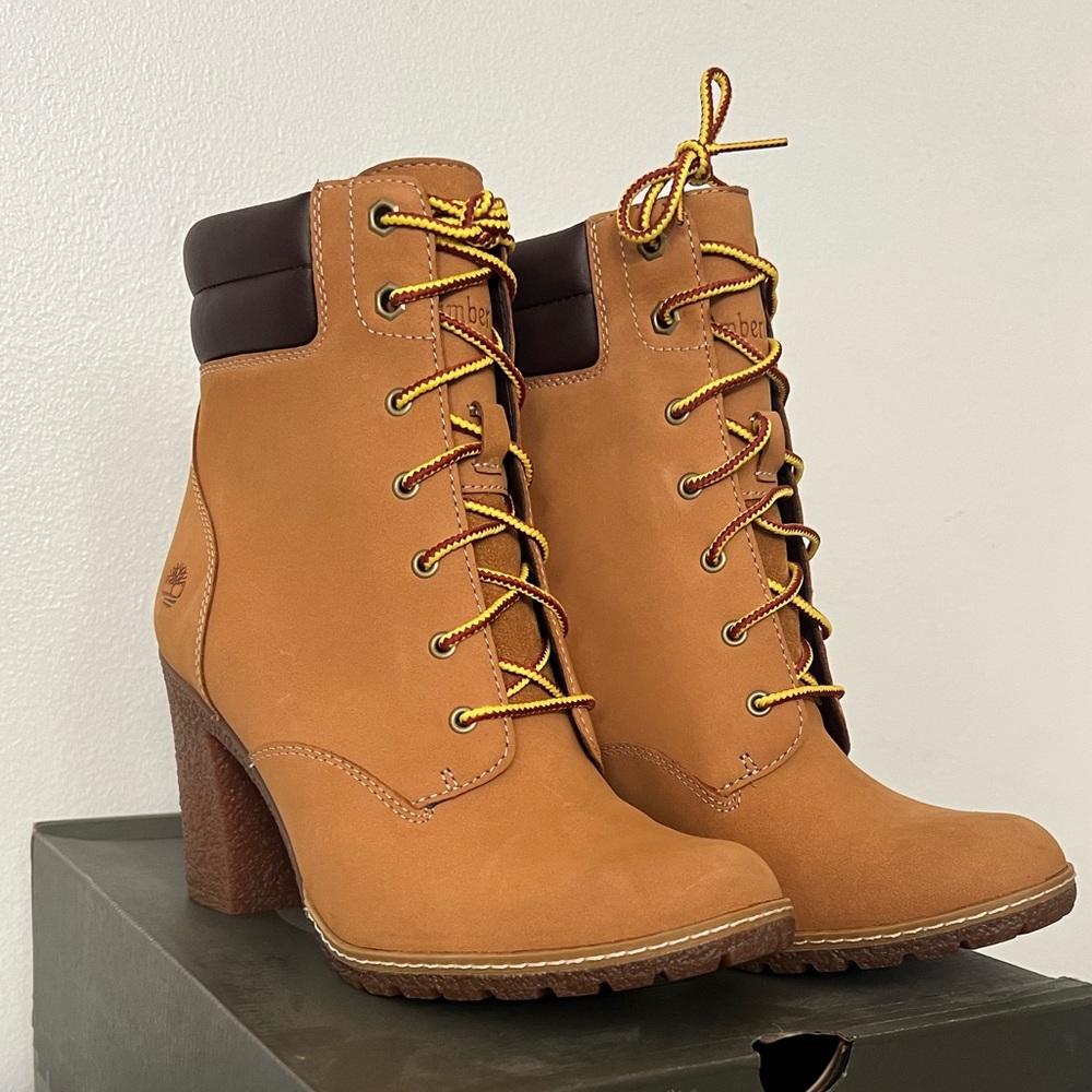 Women’s timberland Tillston 6in boot **Brand New**